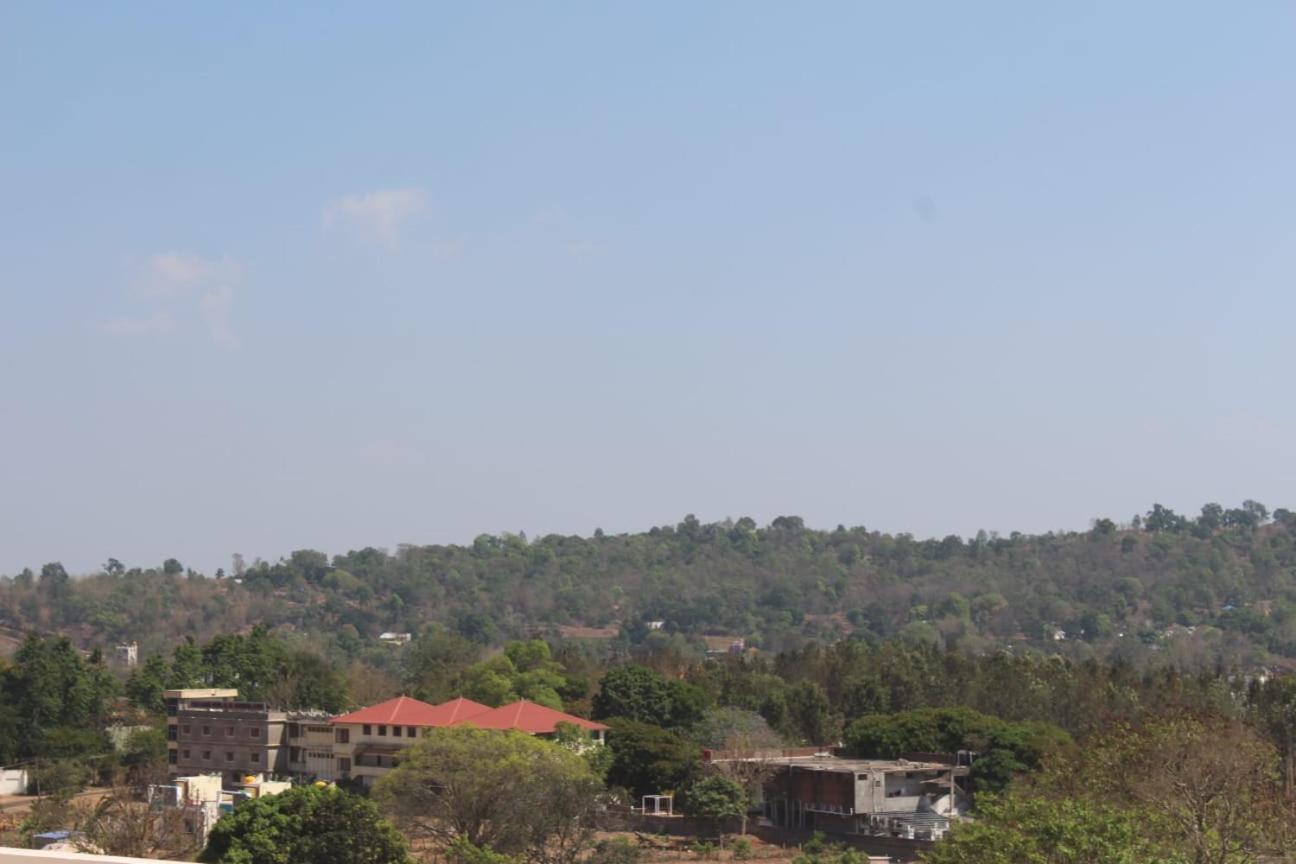 Villa Olive Hills Yelagiri - Families Only - Full Duplex House - Yelagiri Esterno foto